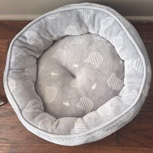 Cozy Gray Pet Bed